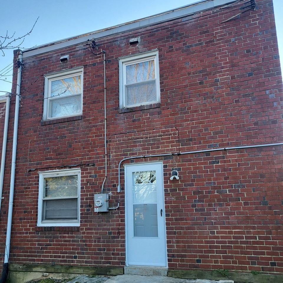 119 Larch Ave - Photo 2 of 14