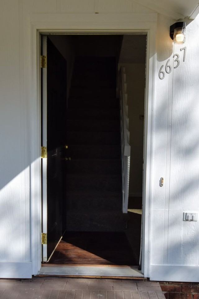 6637 Abbey Ln - Photo 2 of 12
