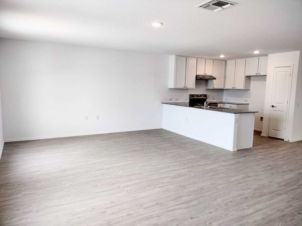 1214 Janzen Rd - Photo 6 of 23