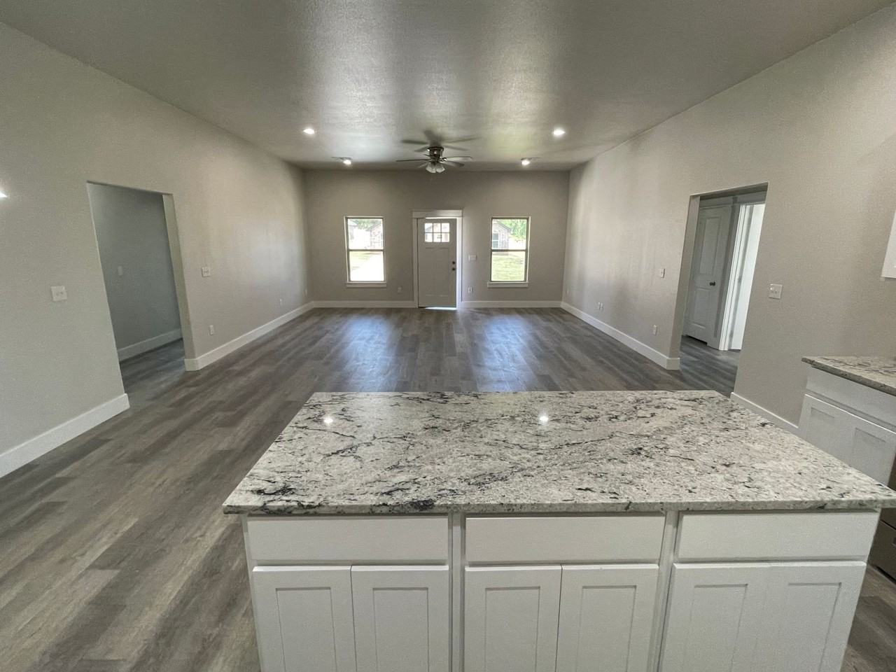 122 Watch Hill Dr - Photo 6 of 12