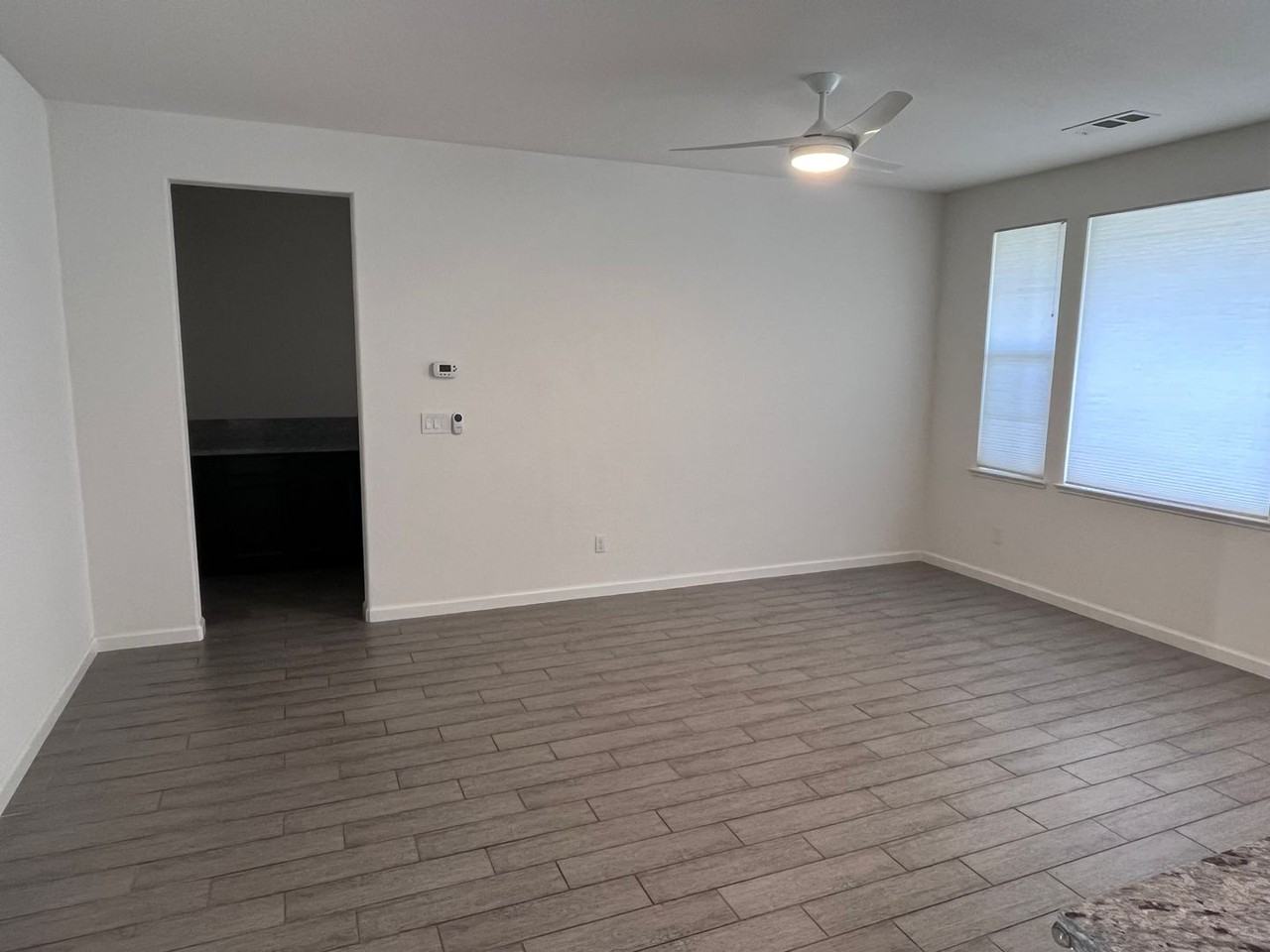 1565 Avanti Dr - Photo 4 of 19