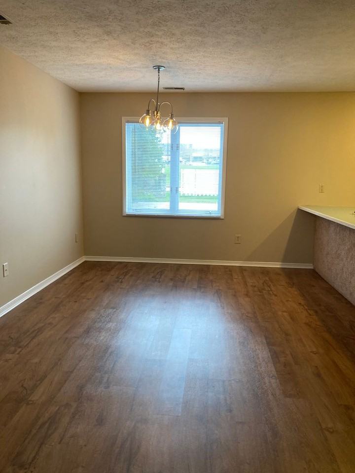 1204 S College Mall Rd - Photo 6 of 30