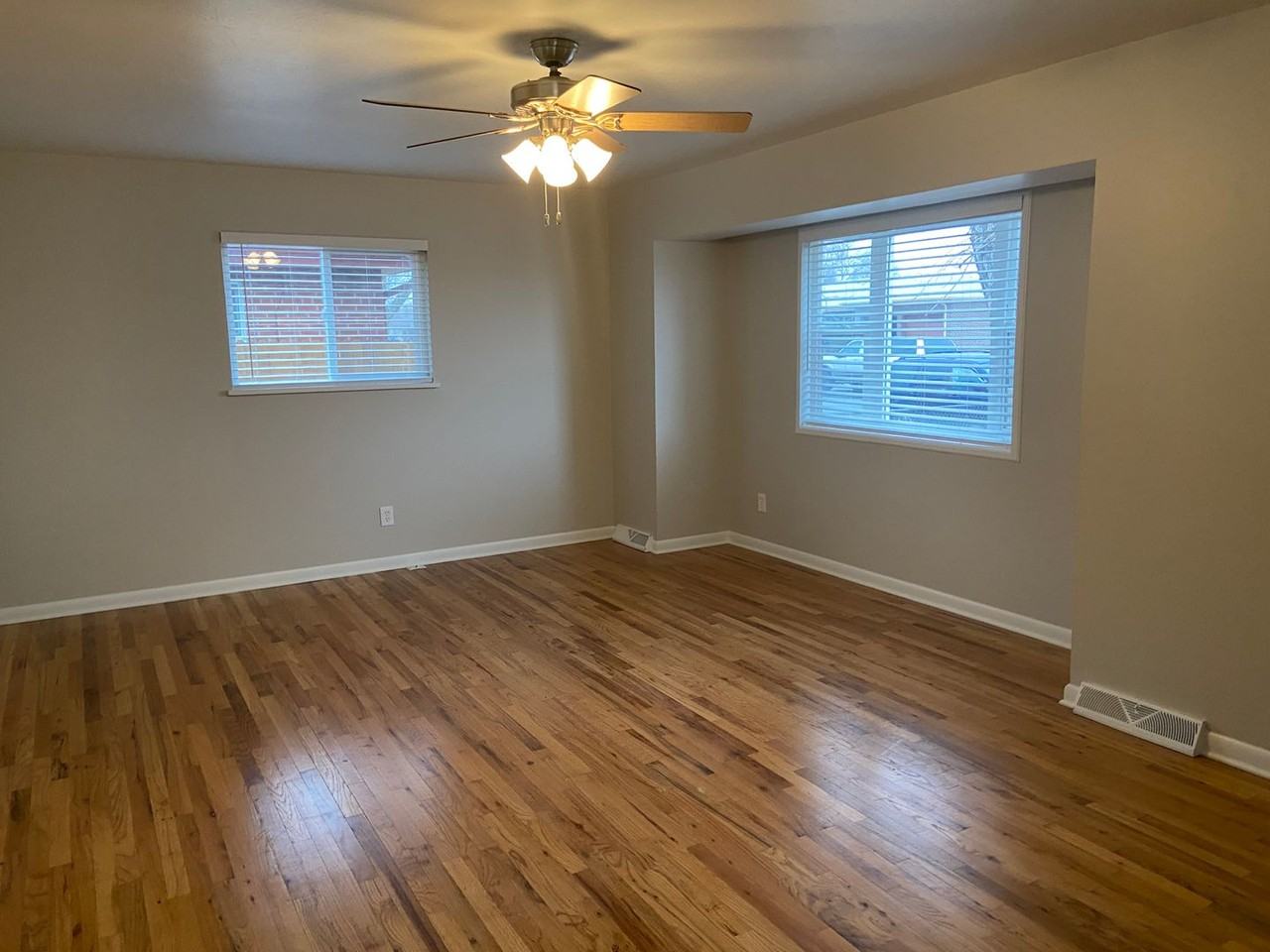 1108 S Ingalls St - Photo 2 of 32