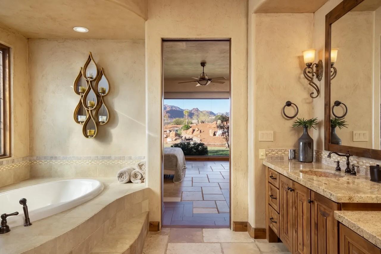 2336 W Entrada Trl #31 - Photo 5 of 41