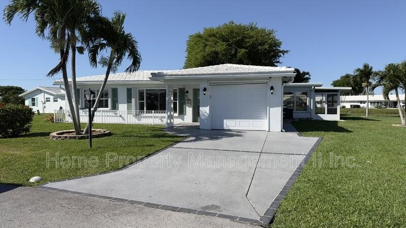 1108 Ocean Ave - Photo 2 of 40