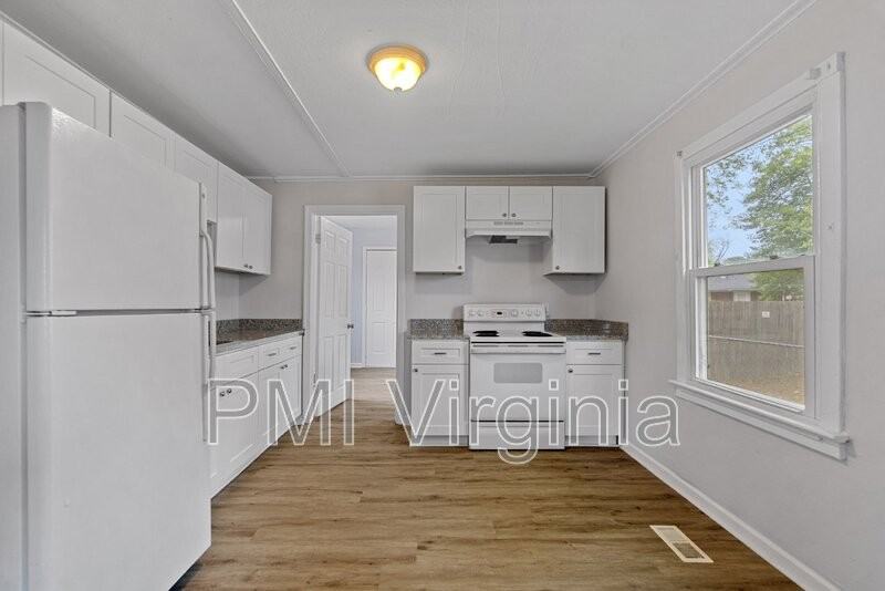 57 Grand St - Photo 3 of 19