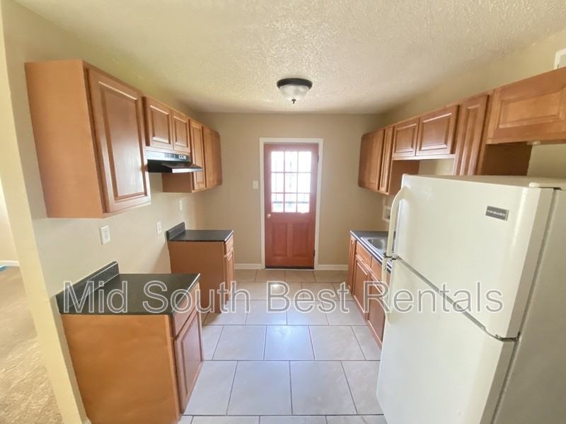 1475 S Cooper St - Photo 3 of 7