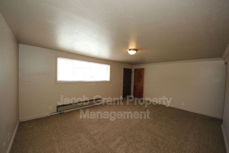 756 Wayne Ave #4 - Photo 2 of 12