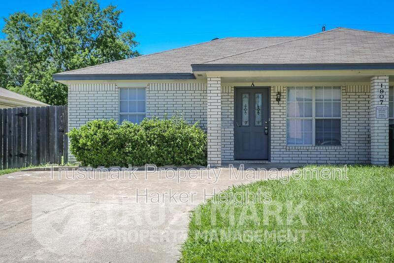 1907A Windward Dr #A - Photo 2 of 15