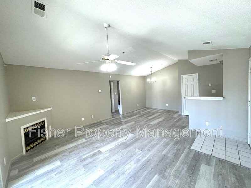 830 Brassie Ln #J - Photo 5 of 30