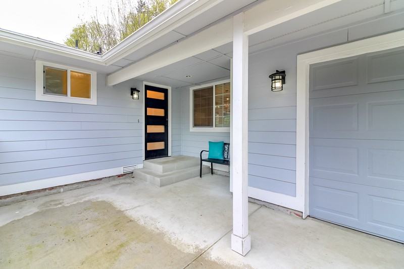 10813 Se 299th Pl - Photo 3 of 47