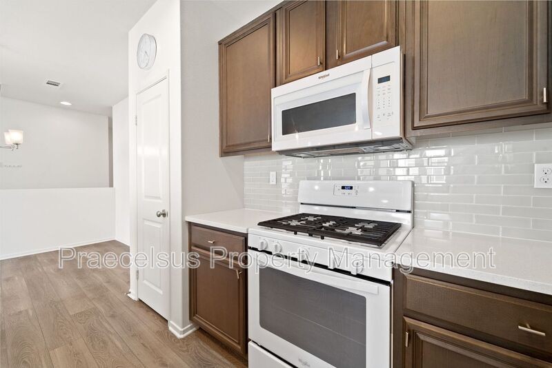 1710 Signature Pl #1 - Photo 7 of 29