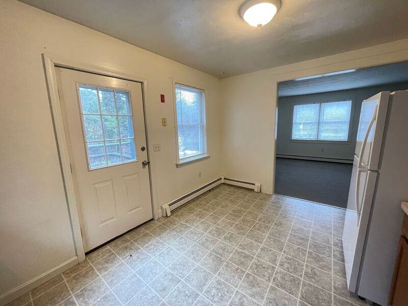 95 Old County Rd N - Photo 3 of 23