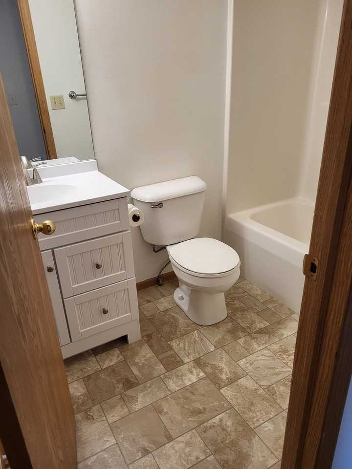 4919 Hedgewood Dr - Photo 4 of 12