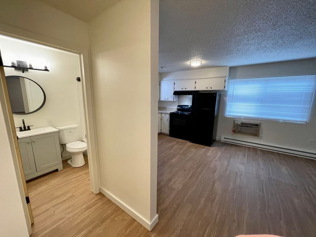 211-219 S Whipple Rd - Photo 5 of 38