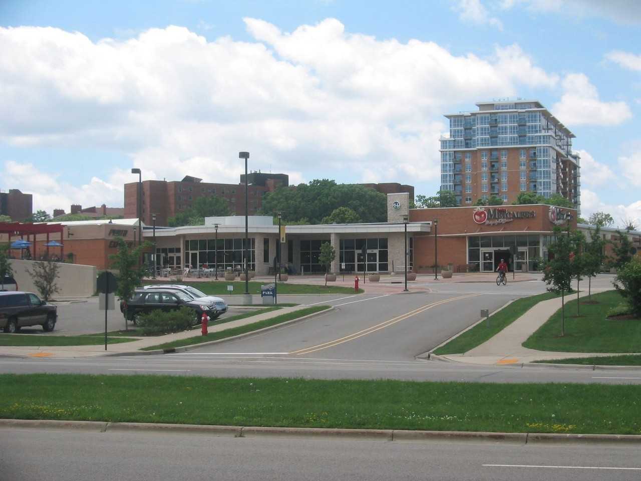 Midvale Apartments - Photo 3 of 12