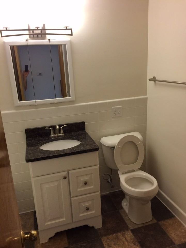 Midvale Apartments - Photo 7 of 12