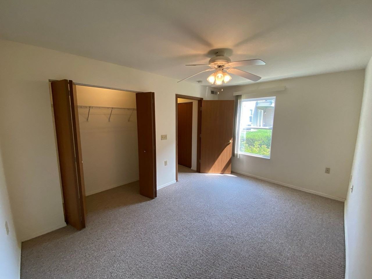 305-311 Birch Street - Photo 4 of 31