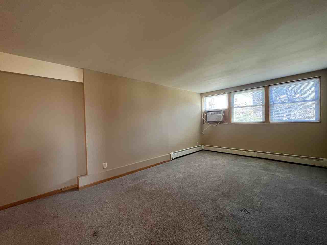 699 3rd St East - Photo 6 of 28