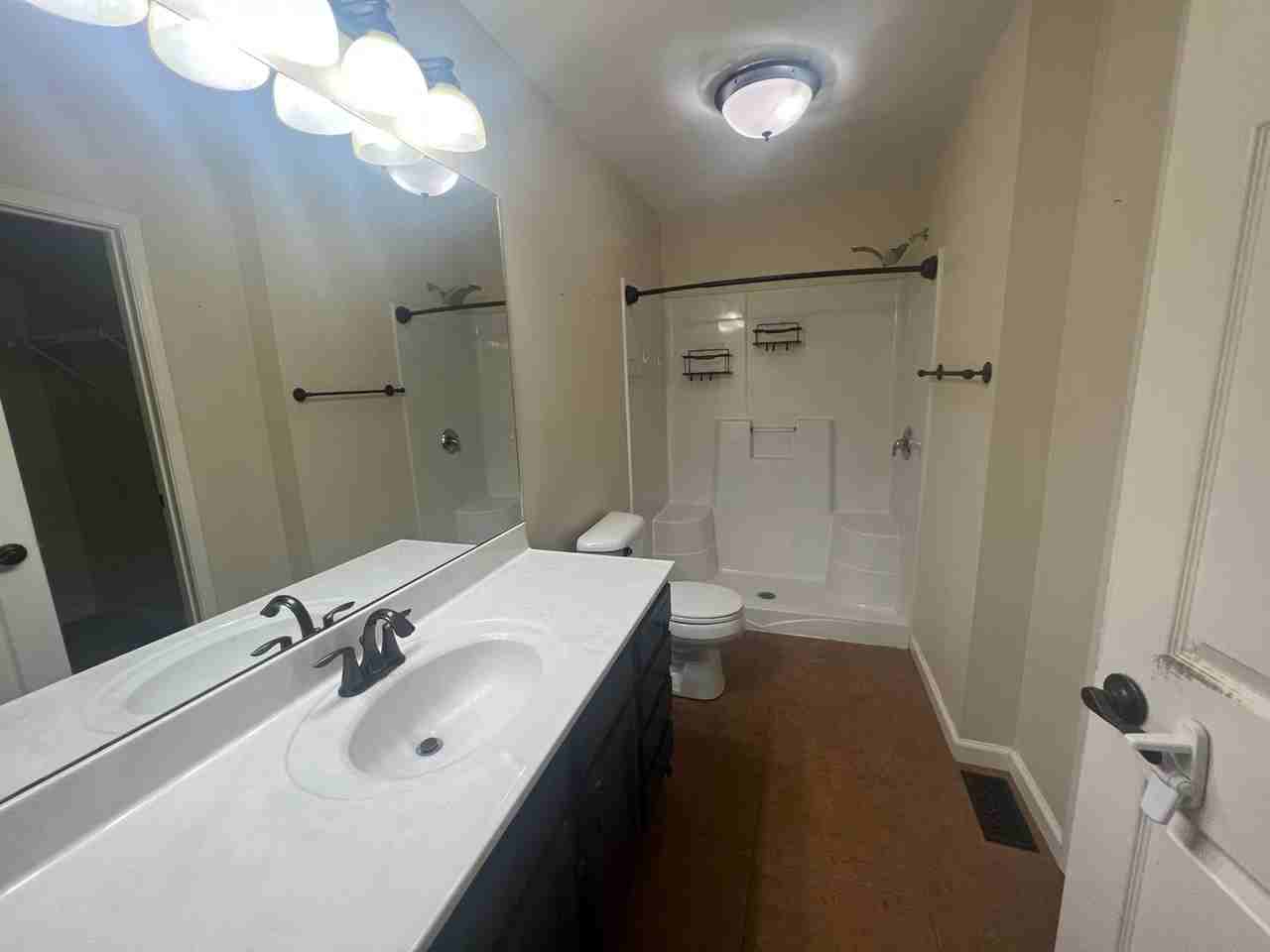 2913 Ocala Ln - Photo 3 of 10