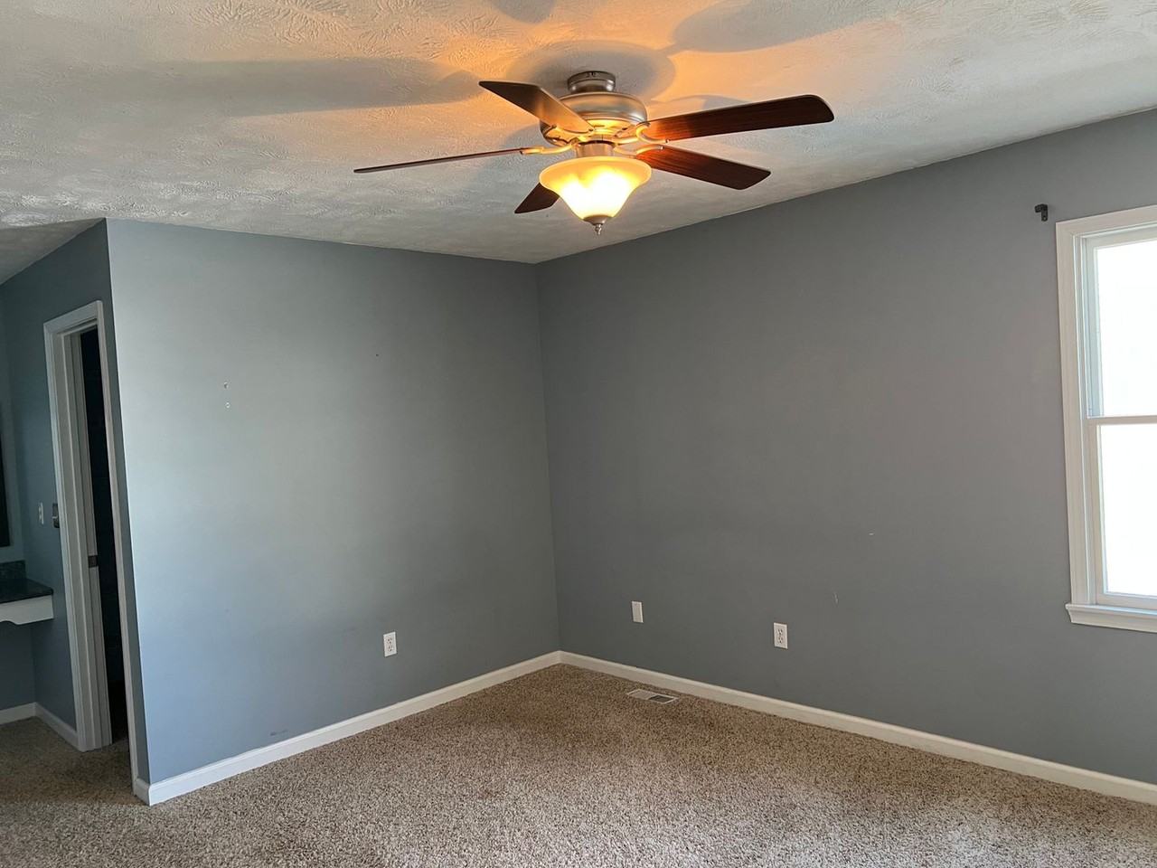 4517 Venetian Dr - Photo 3 of 8