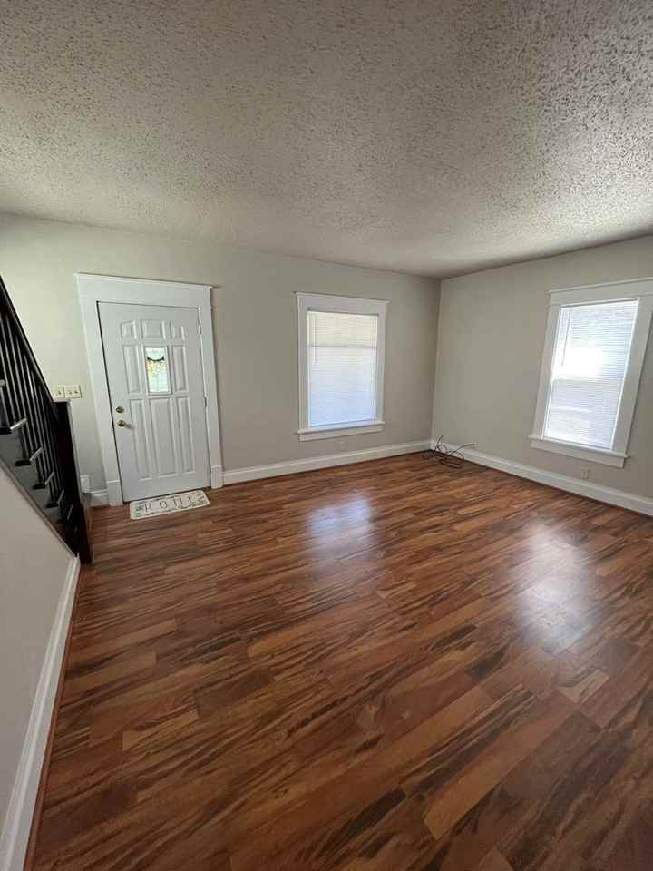 614 S 15th St - Photo 2 of 7