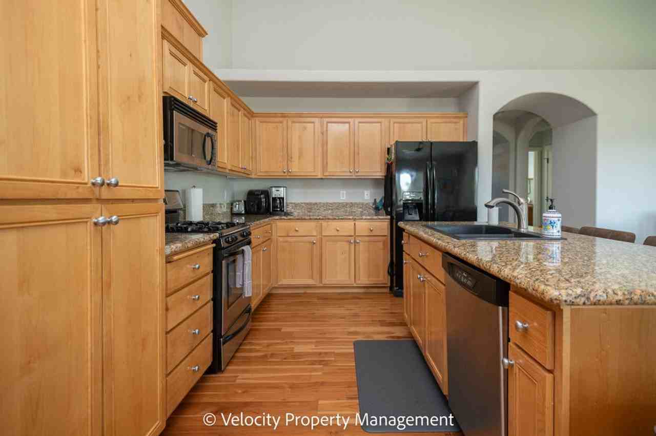20681 Couples Ln - Photo 3 of 24