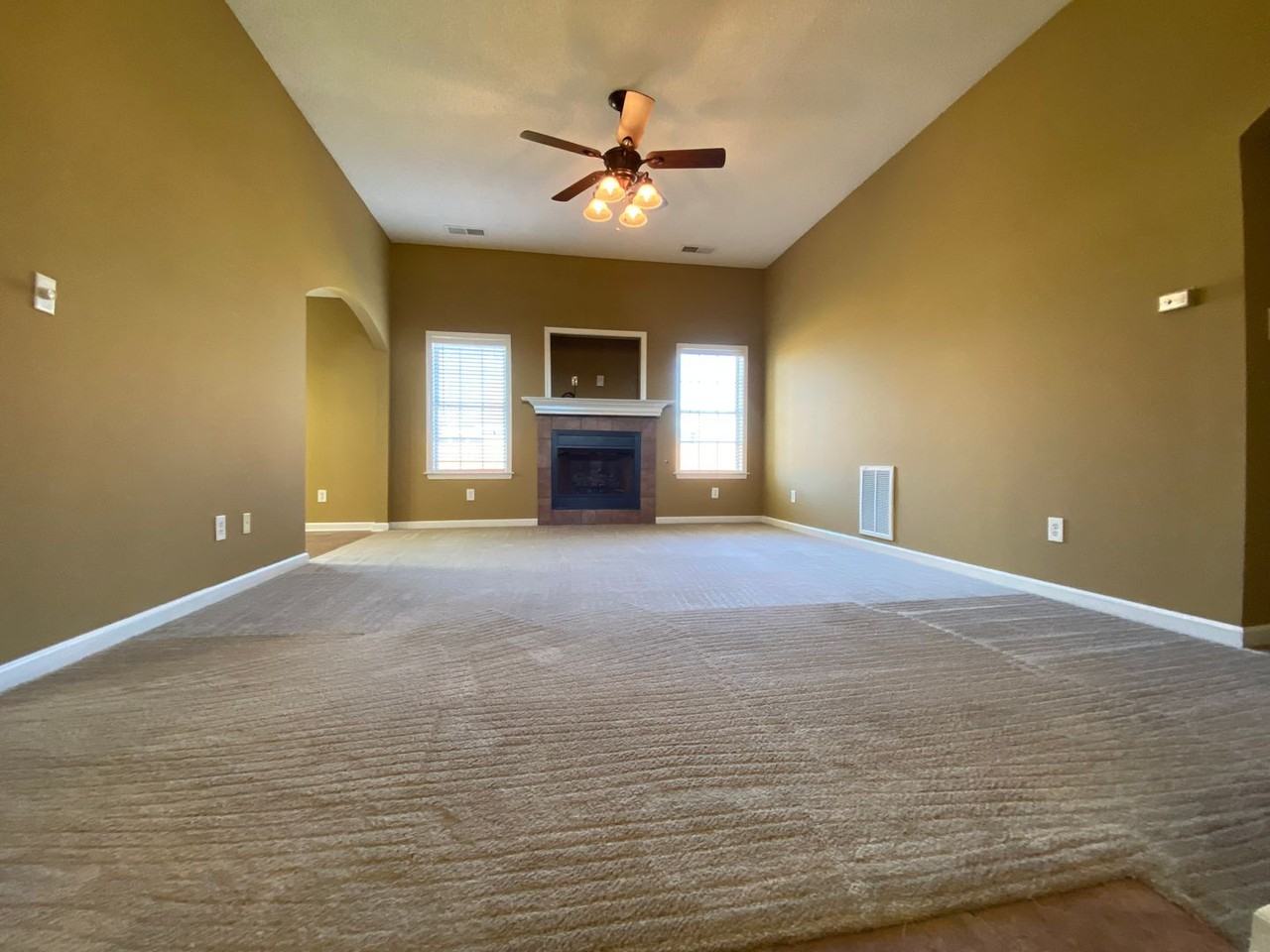 900 Brunetti Ln - Photo 3 of 23