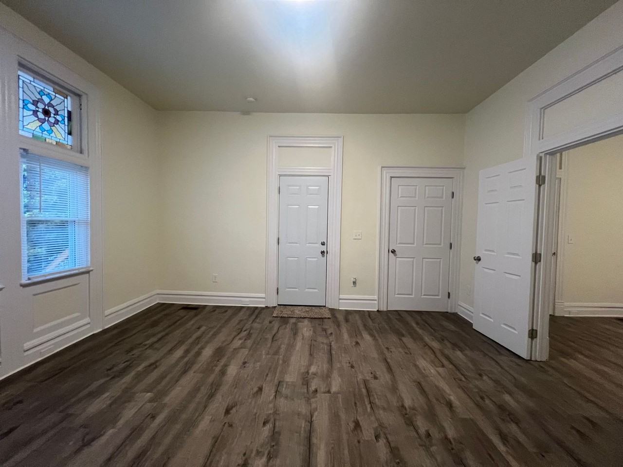 2217 Spring St - Photo 4 of 21