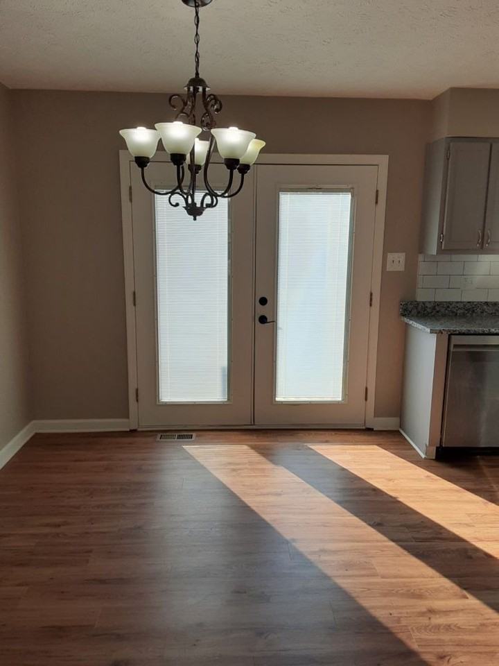 2057 Smoky River Rd - Photo 3 of 20