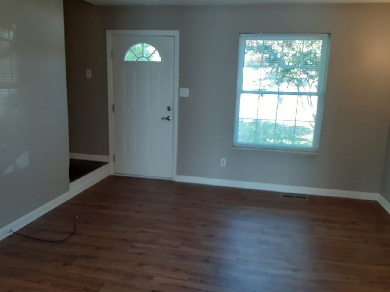 2057 Smoky River Rd - Photo 5 of 20