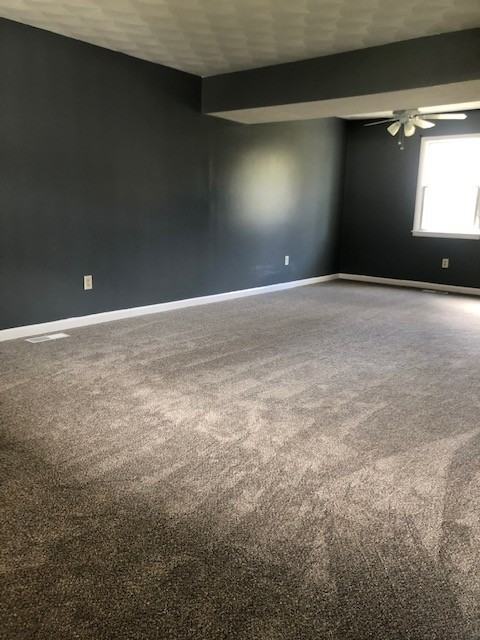 141 Valley Forge Cir - Photo 3 of 12