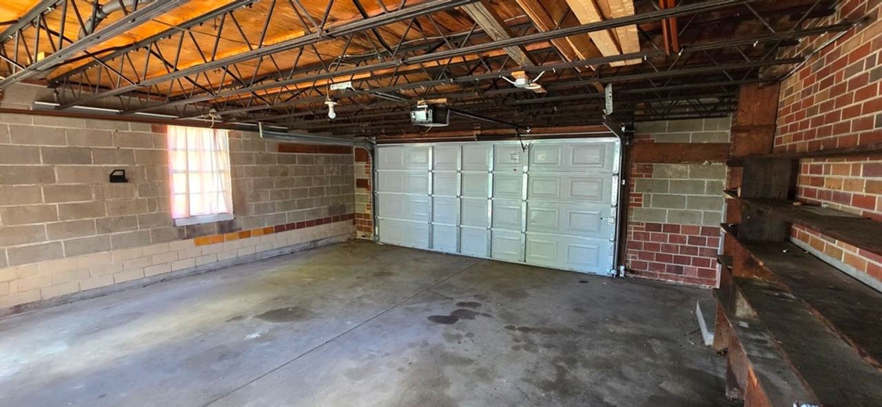 6423 Scanlan Ave - Photo 3 of 10