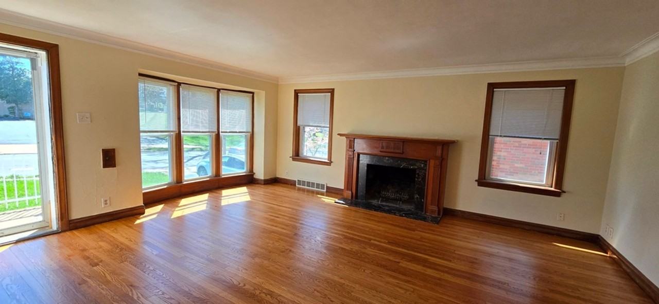 6423 Scanlan Ave - Photo 4 of 10