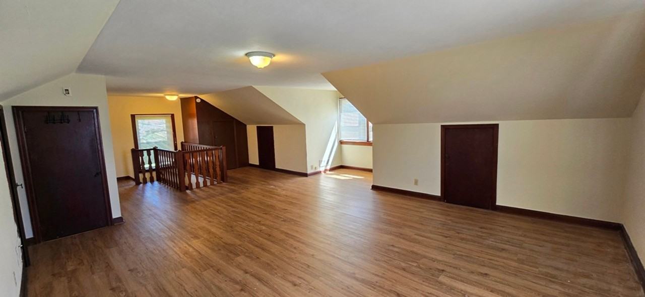 6423 Scanlan Ave - Photo 6 of 10