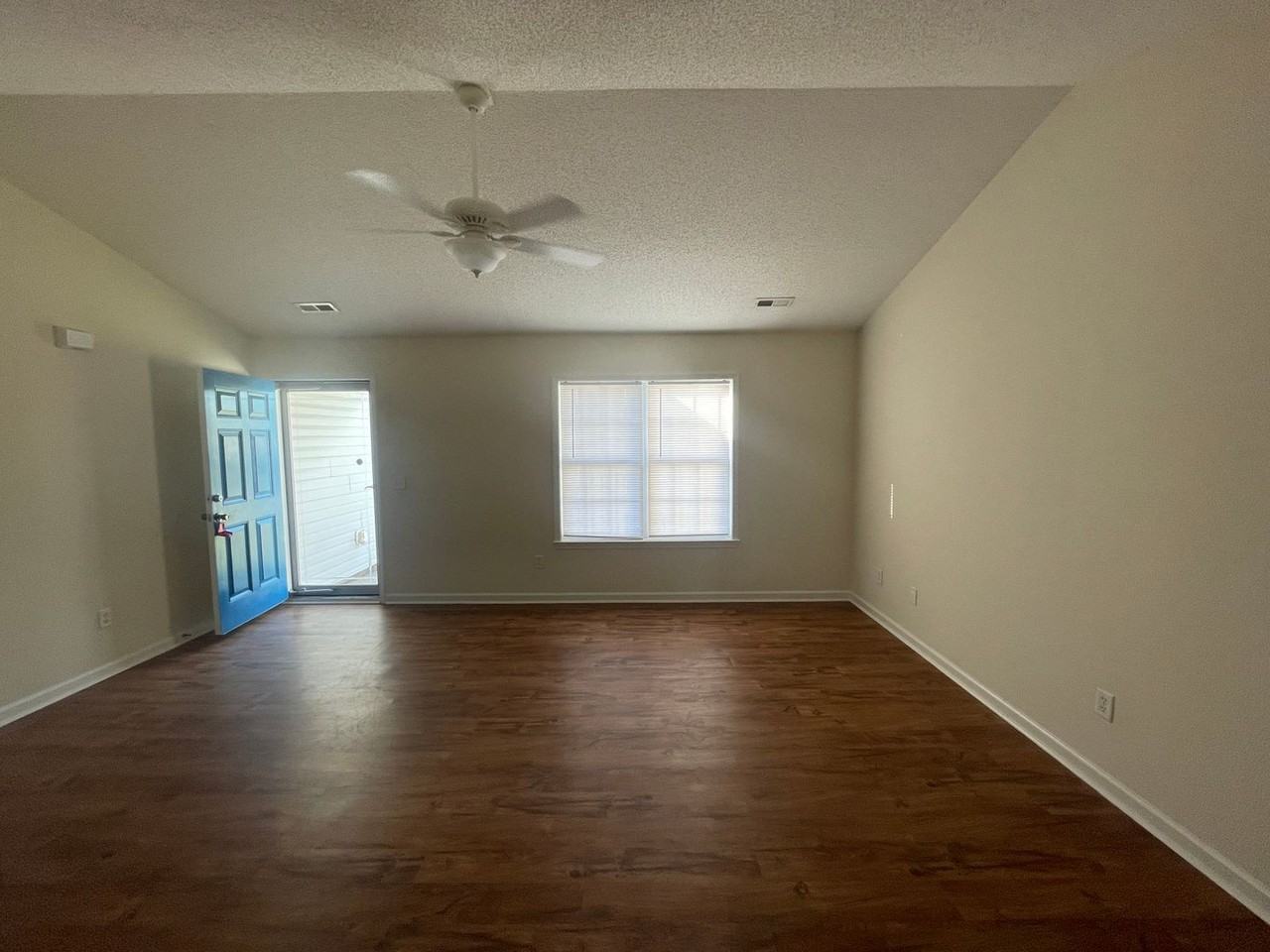 7257 Peppercorn Ct - Photo 3 of 29