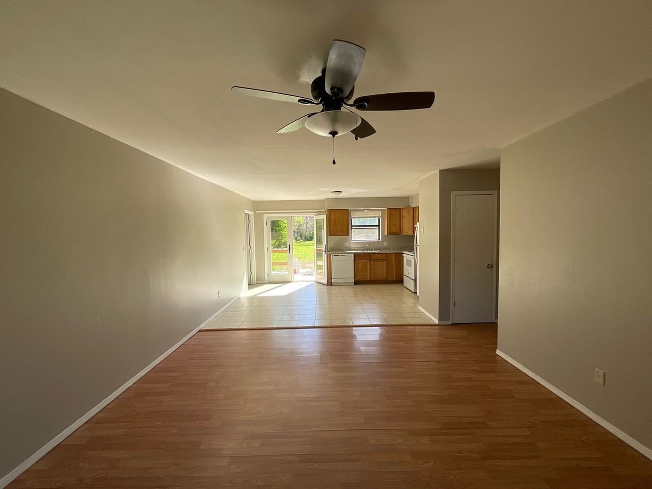 832 N Homewood Ave - Photo 2 of 12