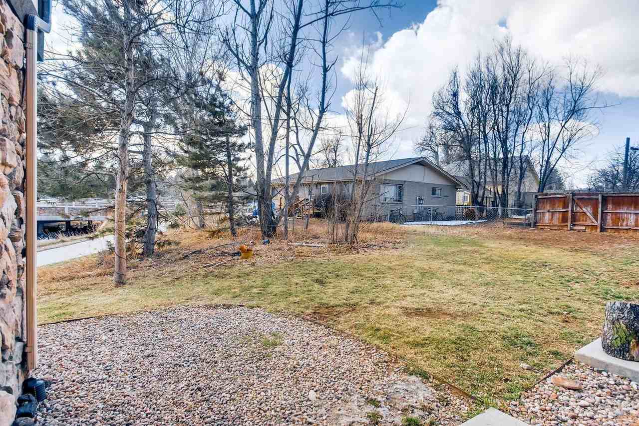 1731 Morningside Dr - Photo 4 of 23