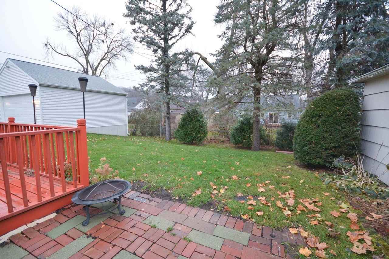 1404 15th Ave Nw - Photo 2 of 16