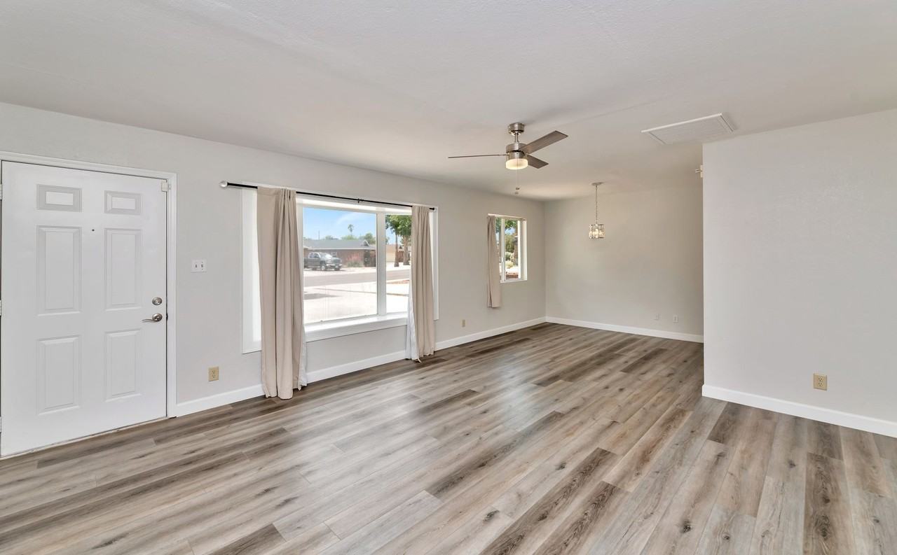 8444 E Plaza Ave - Photo 2 of 19