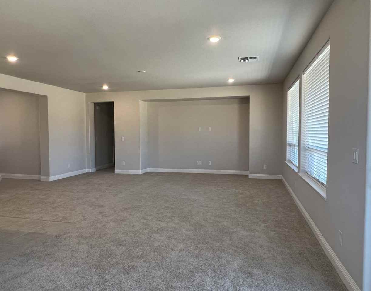 2117 Arc Dome Ct - Photo 2 of 18