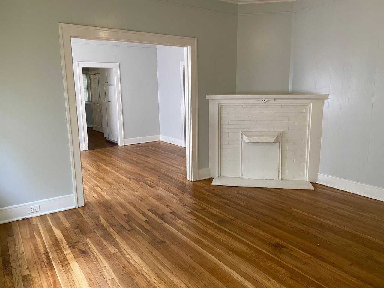 270 Wilkinson St - Photo 3 of 12