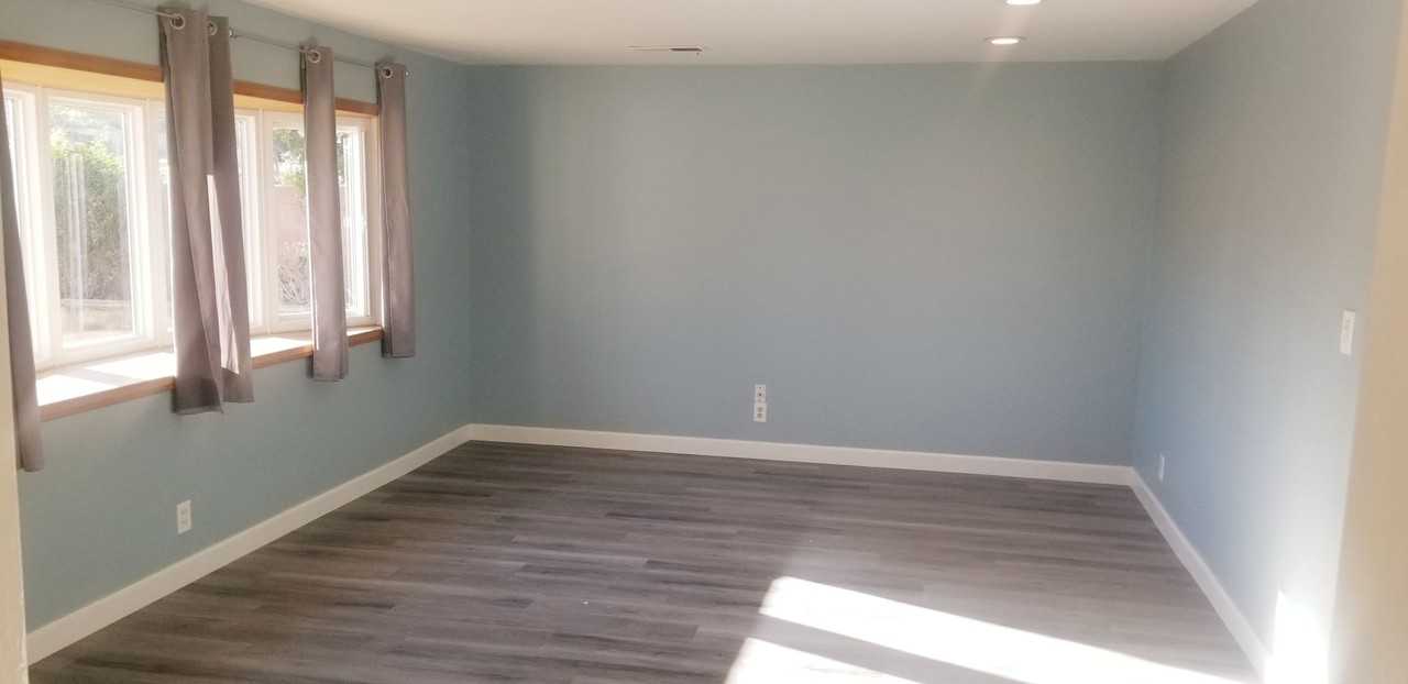 1304 Arrowhead Ave - Photo 2 of 19
