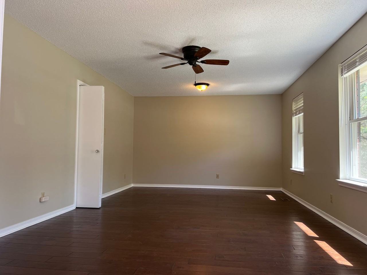 3902 Sam Peck Rd - Photo 2 of 19