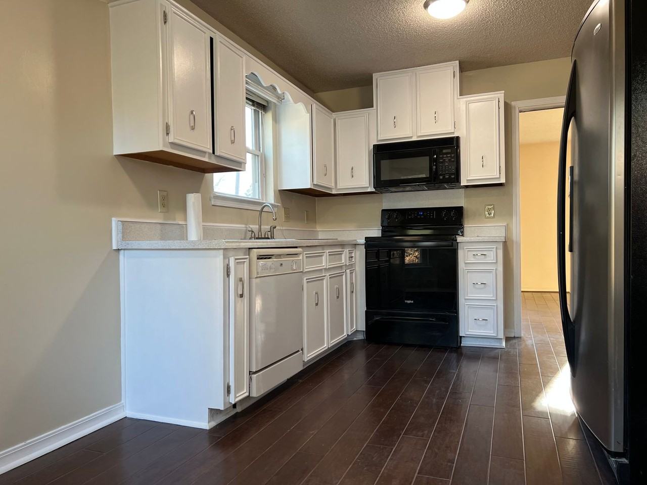 3902 Sam Peck Rd - Photo 6 of 19