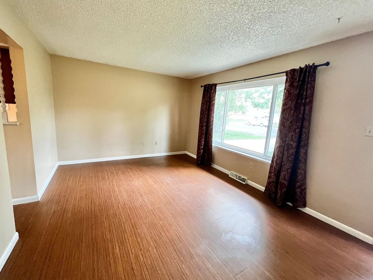 812 Ponderosa Dr - Photo 4 of 22