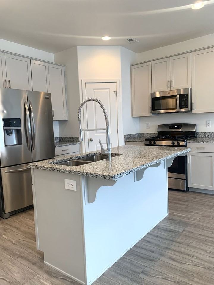 3195 W 3775 S - Photo 5 of 27