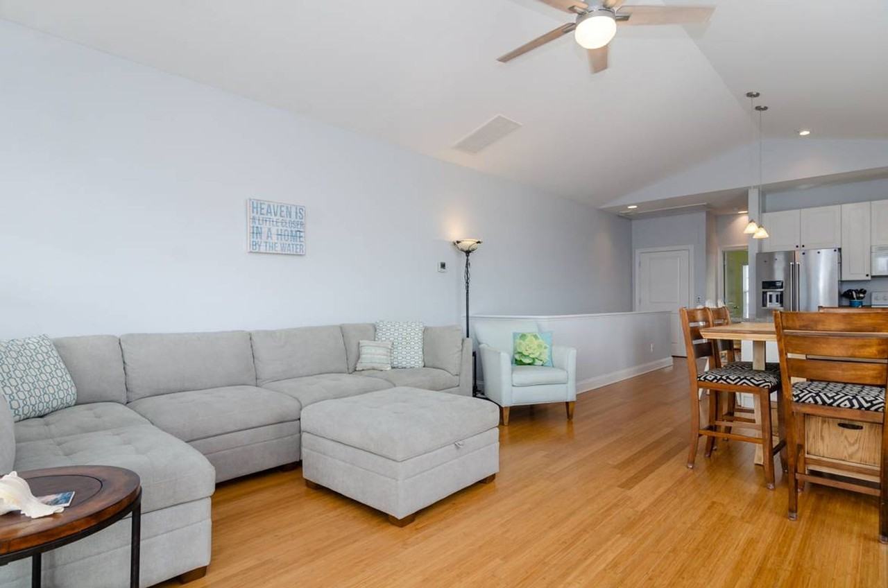 812 Canal Drive #1 - Photo 5 of 28