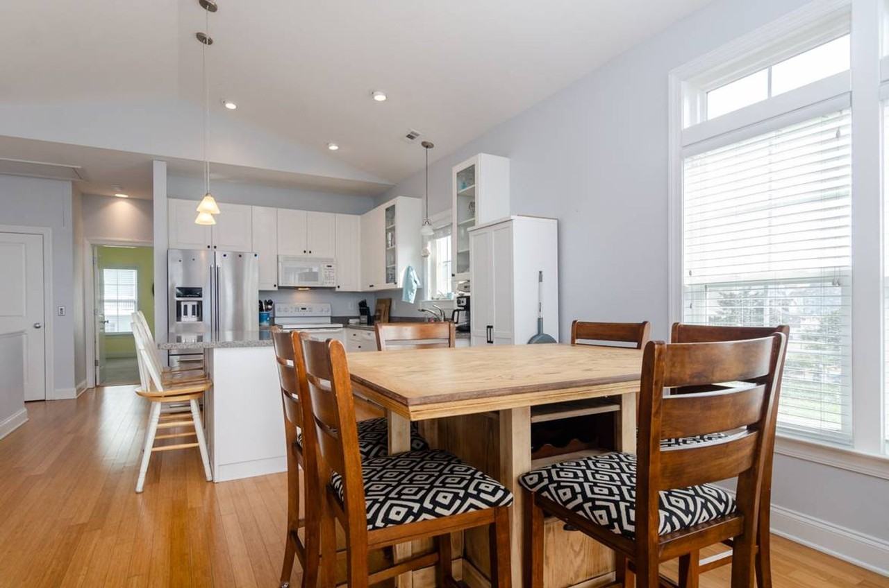 812 Canal Drive #1 - Photo 7 of 28