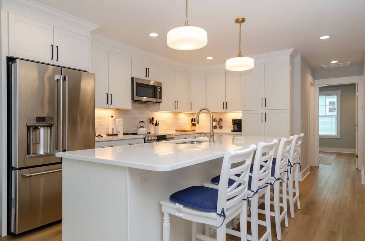 1210 Mackerel Ln - Photo 4 of 30